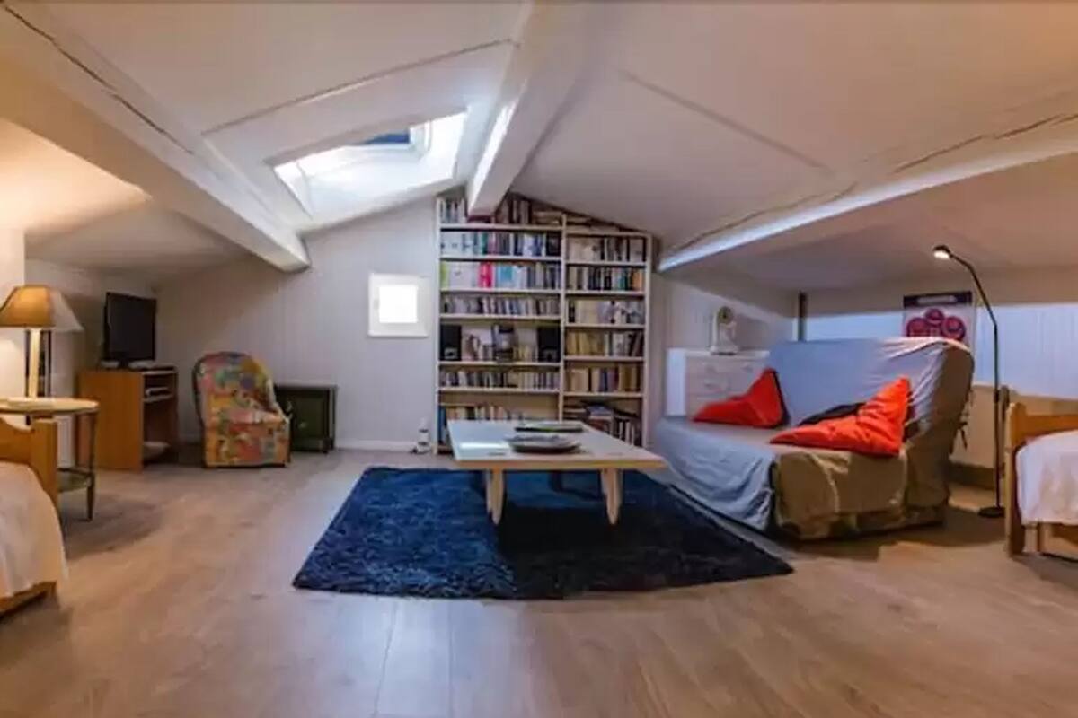 Vierpersoonskamer | Gratis babybedden, gratis wifi, individueel gedecoreerd
