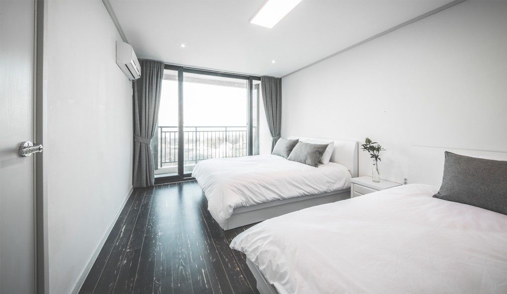 suite, 2 bedrooms | desk, free wifi, bed sheets