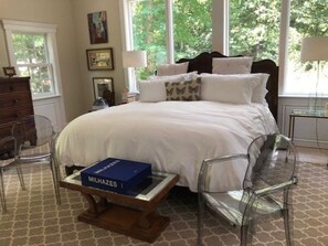 5 bedrooms, WiFi, bed sheets