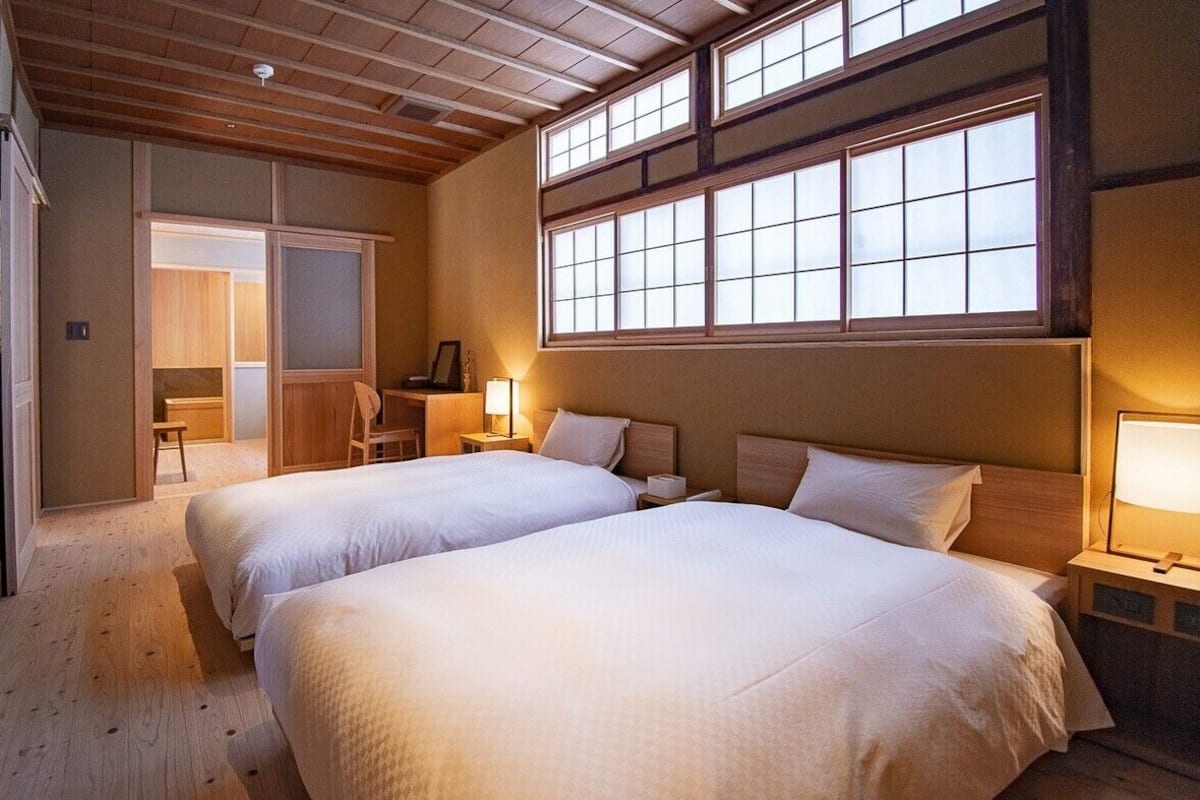 มินิบาร์ฟรีบางอย่าง, ตู้นิรภัยในห้องพัก, ห้องพักตกแต่งอย่างมีเอกลักษณ์