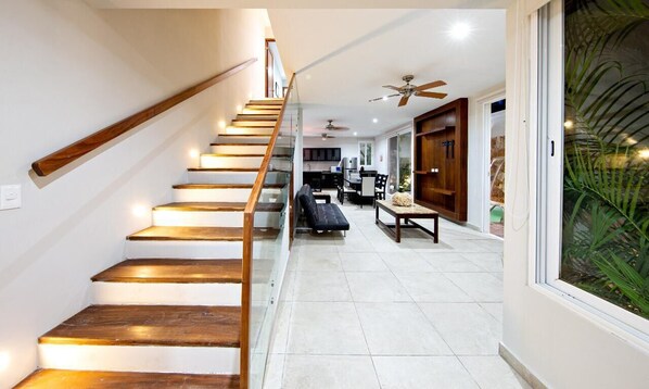Interior - Modern & Chic Luxury Jungle House in private gated community Tulum (Tulum)