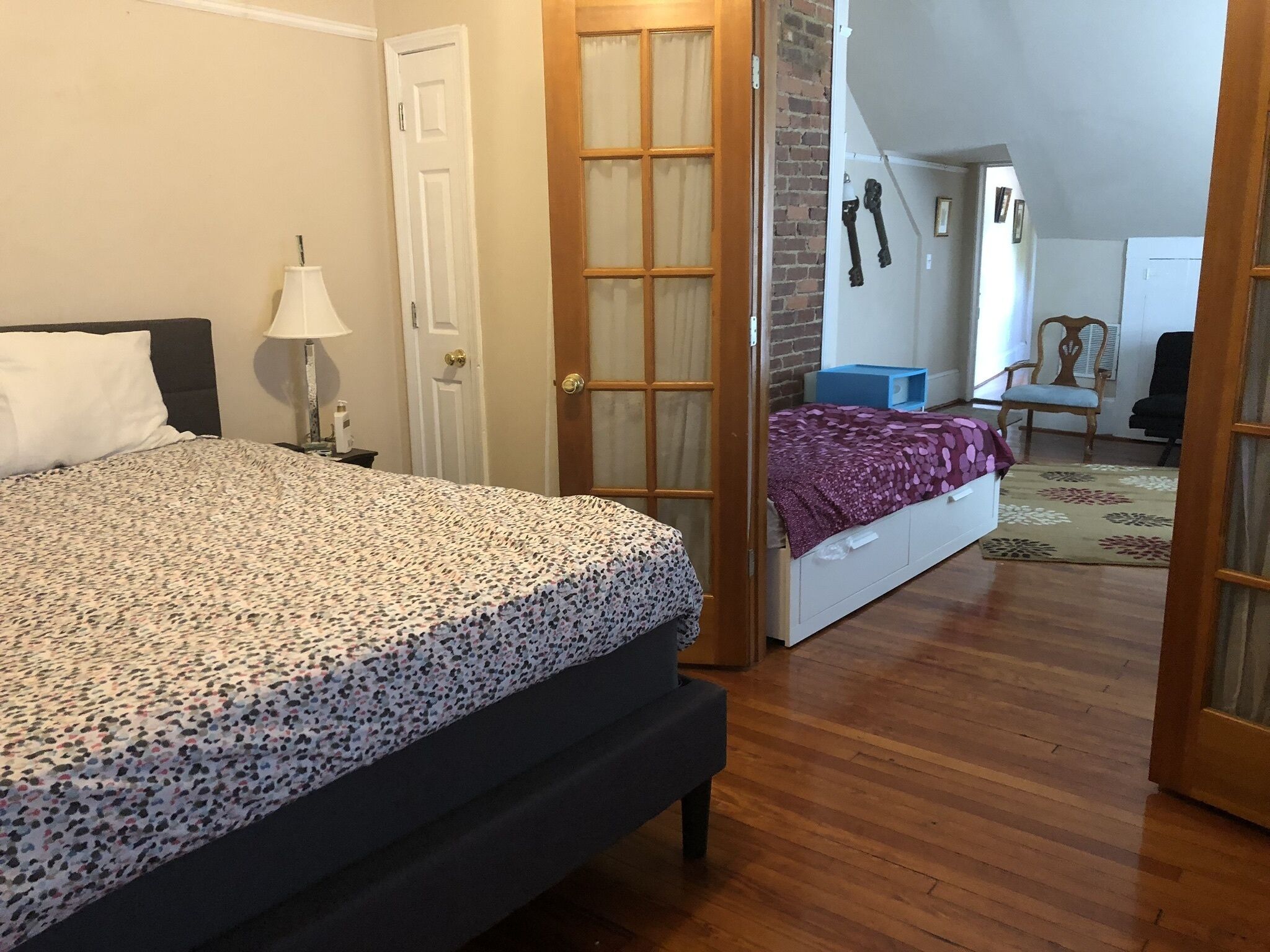 1 chambre, coffres-forts dans les chambres, fer et planche à repasser