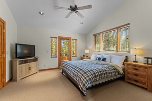 3 habitaciones, escritorio, wifi gratis y ropa de cama 