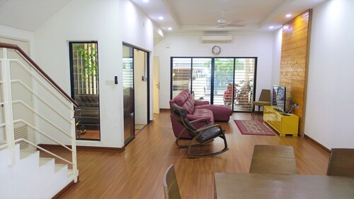 Minimalist 2.5 storey house in Shah Alam City