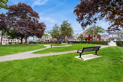 UUSI LUETTELO! Koira-ystävällinen huoneisto erinomaisella paikalla - kävele kaupungin rannoille!