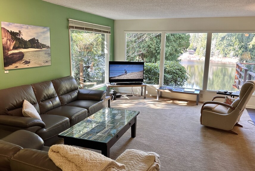 Private House, No Stairs, Large Deck, 5 Watercraft Hiking Trails, Private Dock - Kent, WA