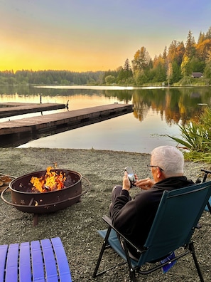 Property grounds - Private house, no stairs, large deck,  5 watercraft hiking trails - 2026WorldCup (Renton)