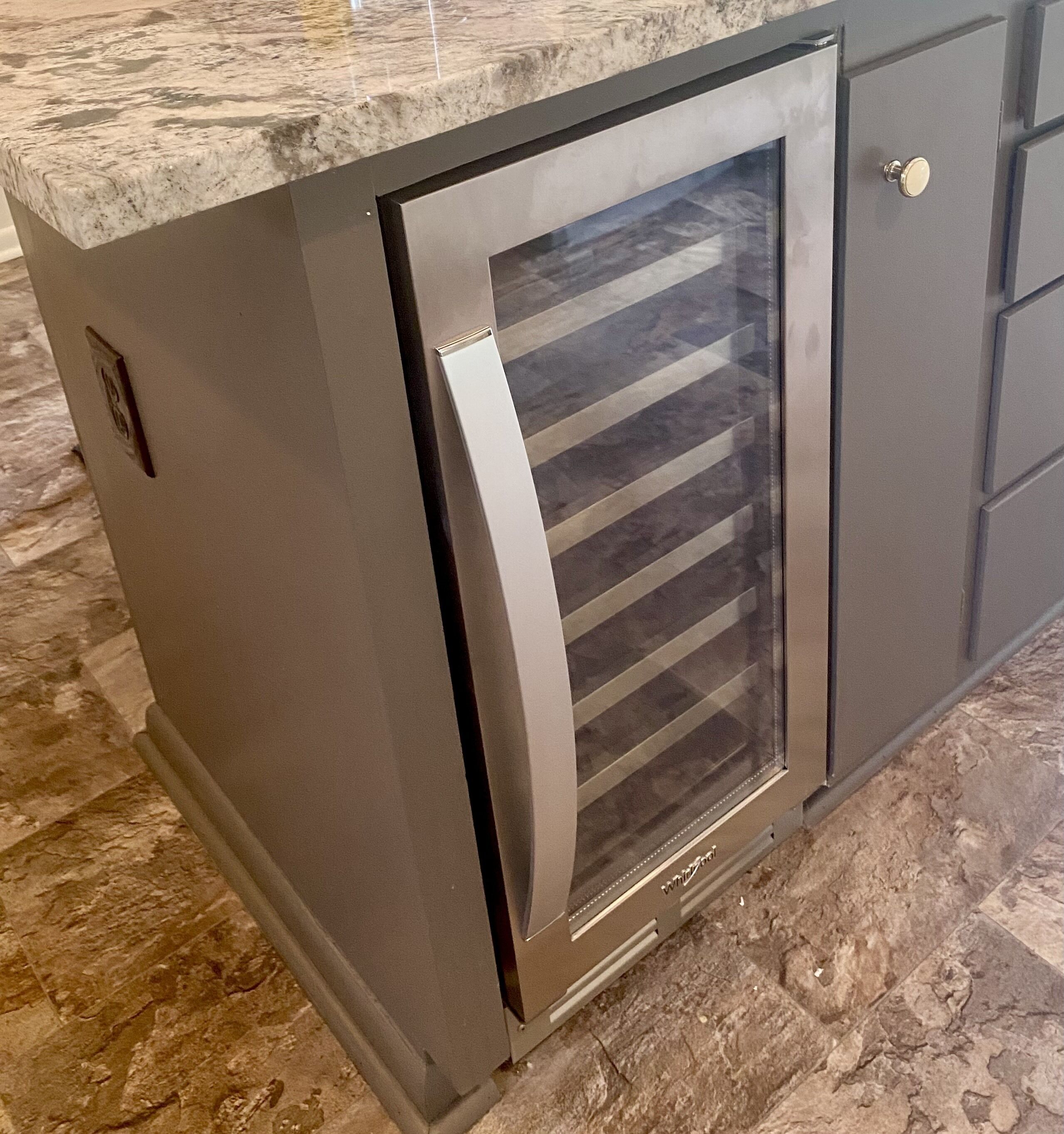 Wine/beverage cooler 
