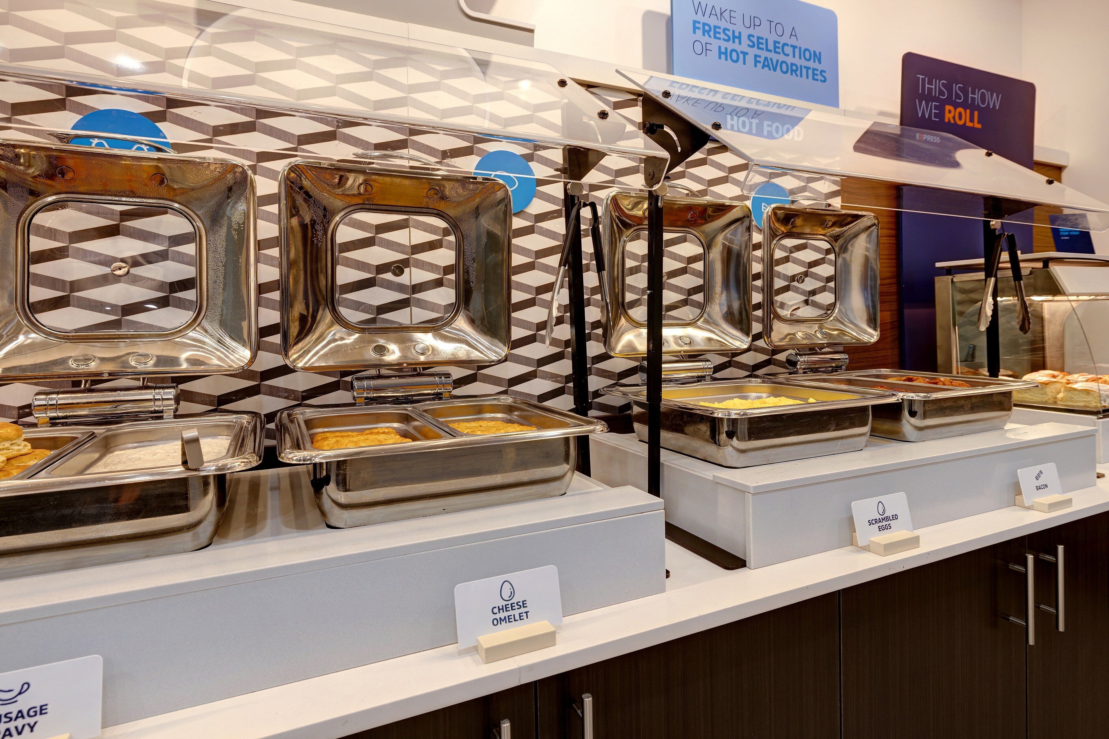 free daily full breakfast