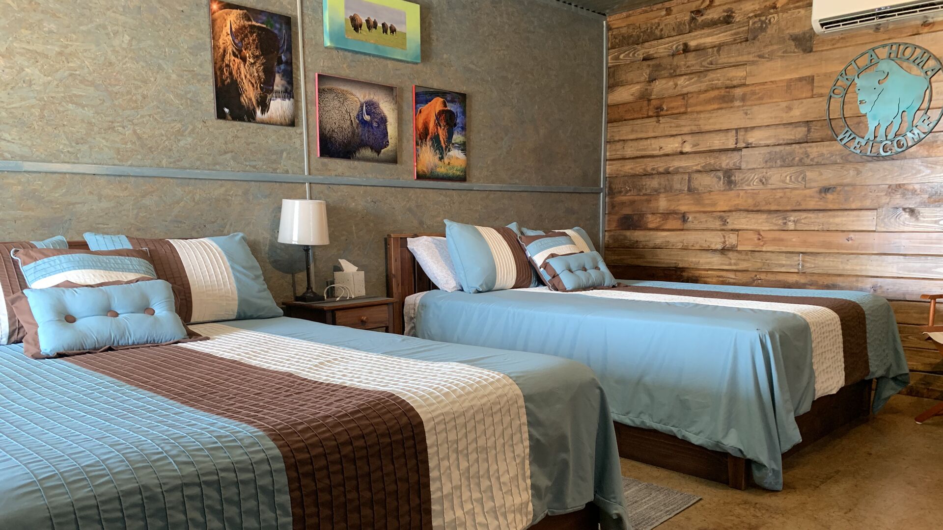 1 slaapkamer, een strijkplank/strijkijzer, gratis wifi, beddengoed