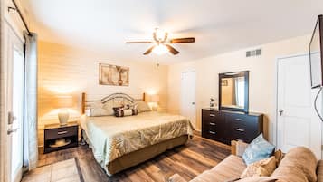 2 bedrooms, iron/ironing board, free WiFi, bed sheets