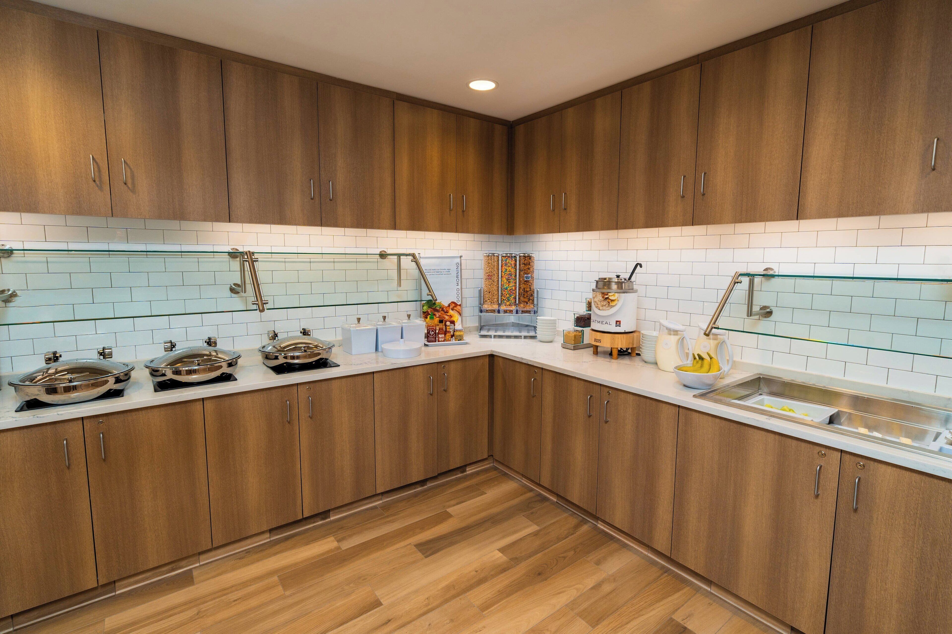 free daily full breakfast