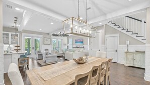 Interior - Golf Cart! Walk to the Pool & Beach! 3 Kings! 8 Bikes! Tons of Fun! Stay Awhile at NatureWalk on 30A (Santa Rosa Beach)