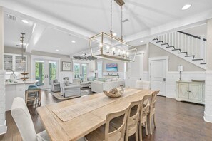 Interior - Golf Cart! Walk to the Pool & Beach! 3 Kings! 8 Bikes! Tons of Fun! Stay Awhile at NatureWalk on 30A (Santa Rosa Beach)