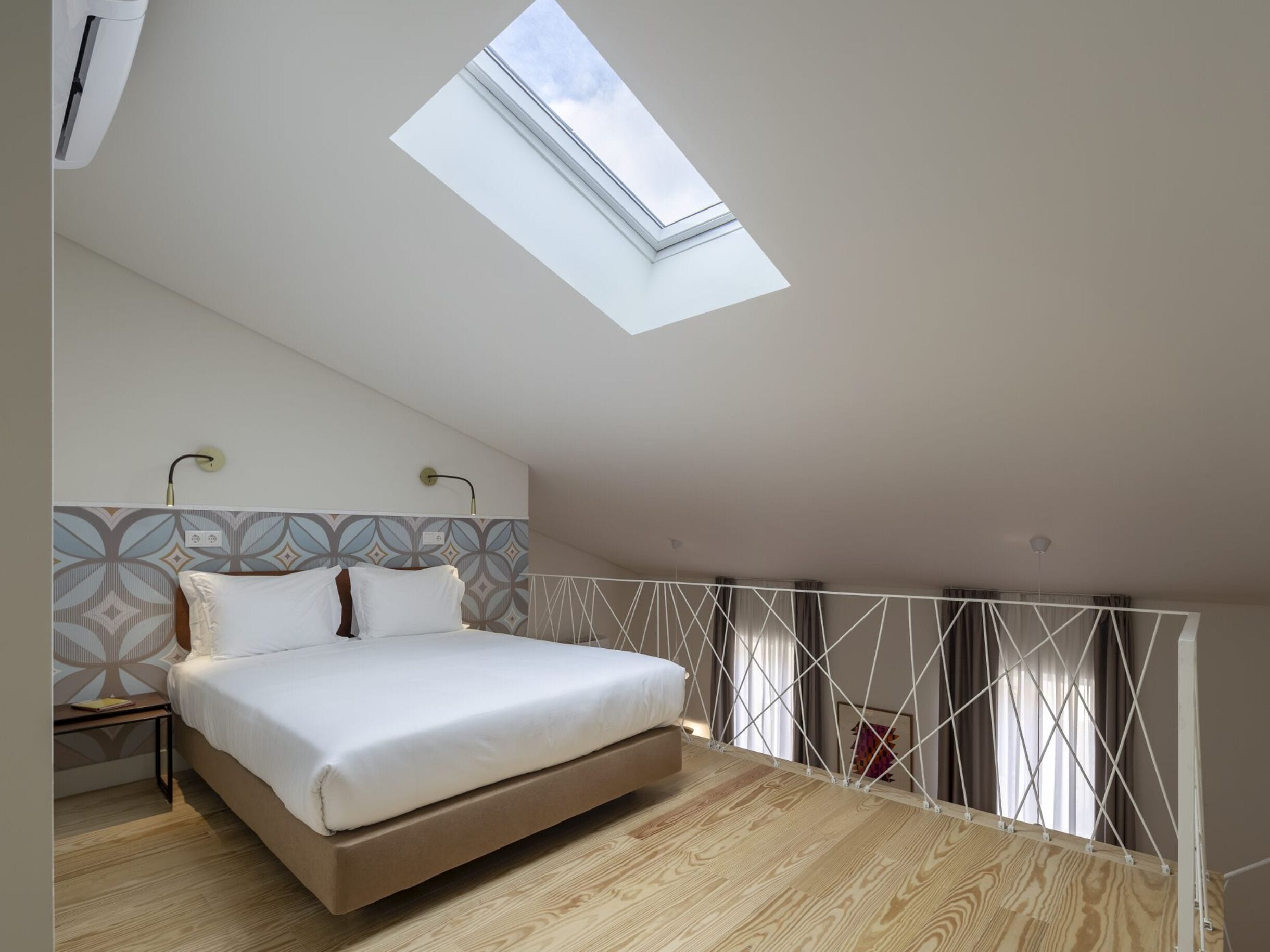 Duplex, 1 Bedroom | Peti besi dalam bilik, seterika/papan seterika, katil bayi/kot (surcaj) 