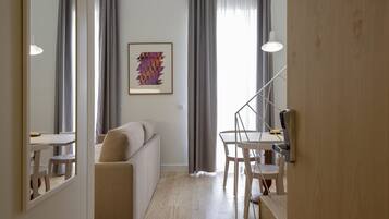 Duplex, 1 quarto | Cofres nos quartos, ferros/tábuas de passar roupa, berços (sobretaxa)