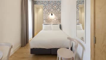 Estúdio | Cofres nos quartos, ferros/tábuas de passar roupa, berços (sobretaxa)