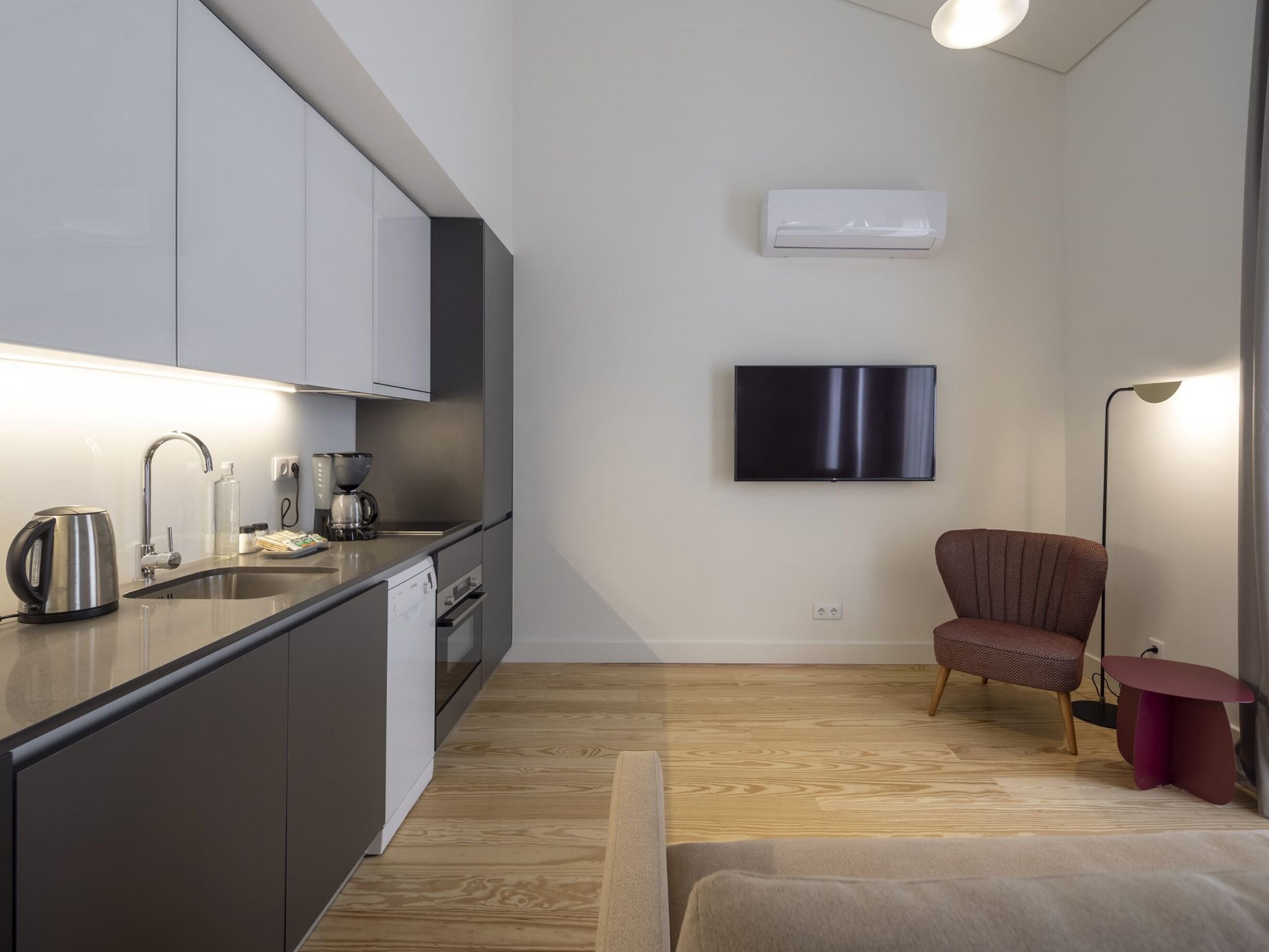 Duplex, 1 Bedroom | Private kitchen