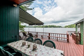 Outdoor dining - Sunset Lodge: A Waterfront, Boathouse and Dock, Colton, NY (Colton)