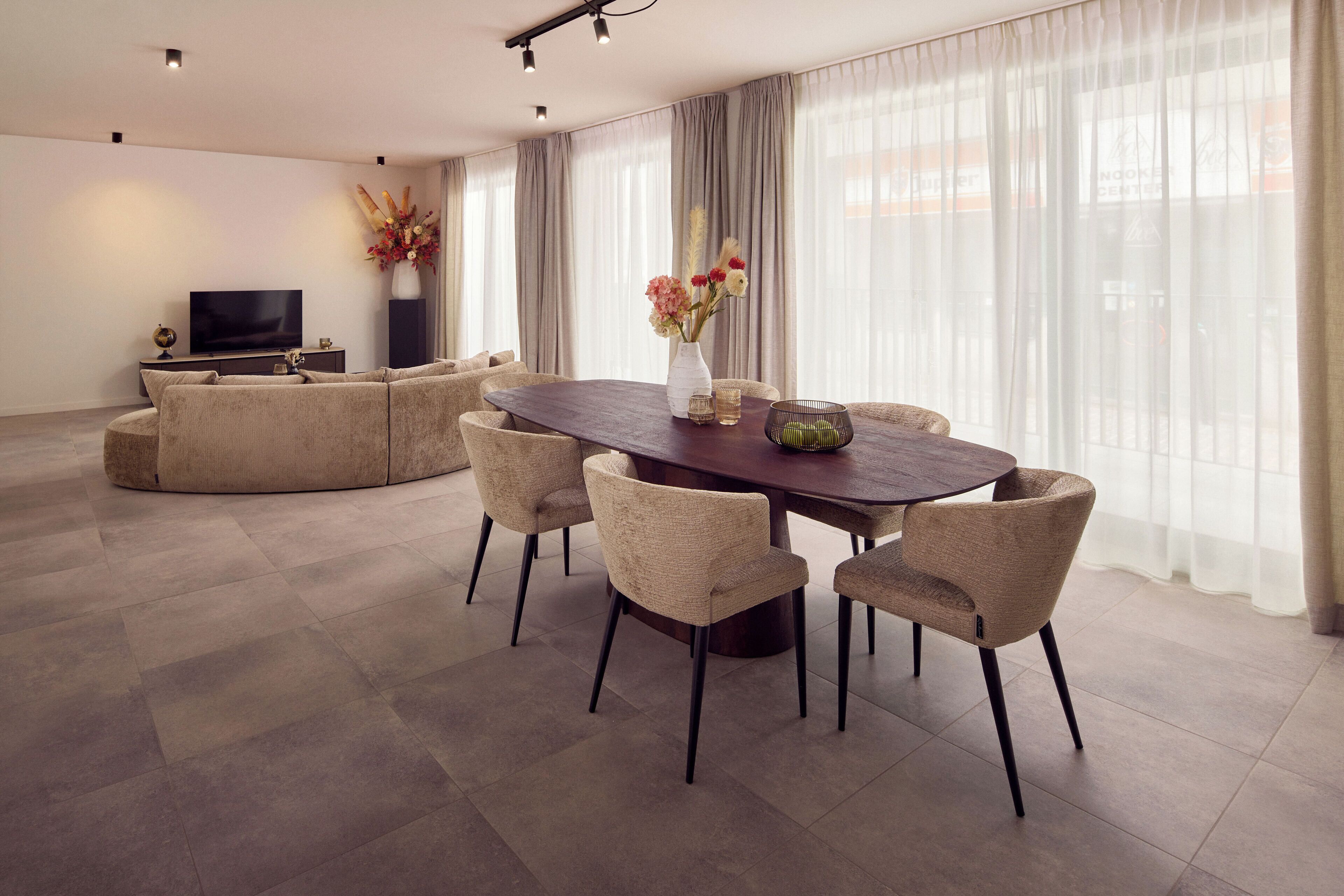 Deluxe Apartment | Living area | TV