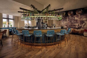 Bar (en la propiedad)
