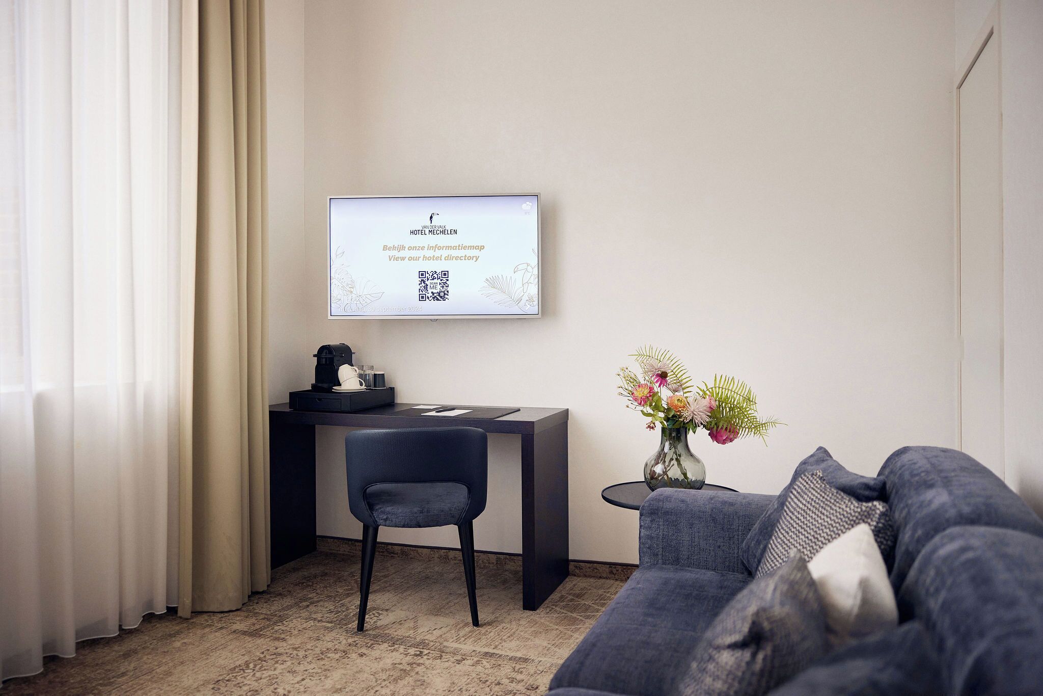 business suite | living area | tv