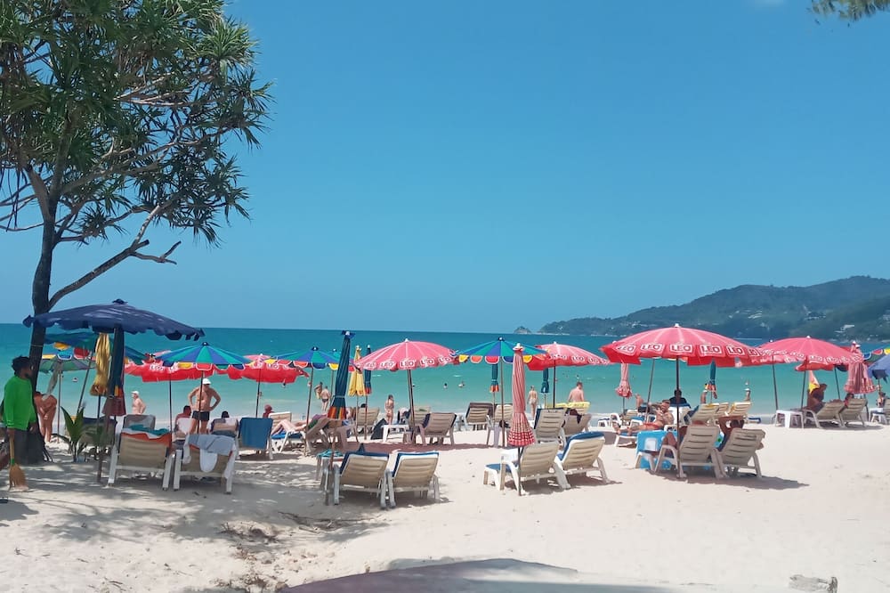 Island Patong Beachfront Apartments