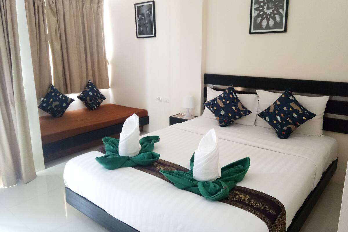 In-room safe, desk, blackout curtains, free WiFi