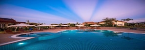 Outdoor pool, open 7:00 AM to 8:30 PM, pool umbrellas, pool loungers - Lustre Bagan Resort (Nyaung-U)
