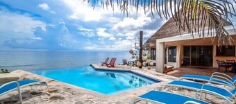 Casa Alux: Oceanfront Villa with Infinity Pool & Breezeway