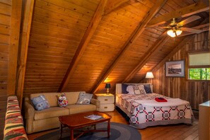 3 bedrooms, desk, free WiFi, bed sheets