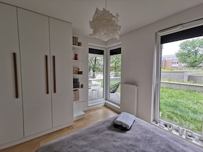 Deluxe-Apartment | 1 Schlafzimmer, individuell dekoriert, Verdunkelungsvorhänge