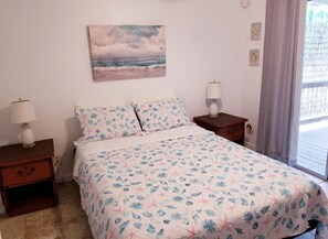 3 bedrooms, desk, iron/ironing board, free WiFi