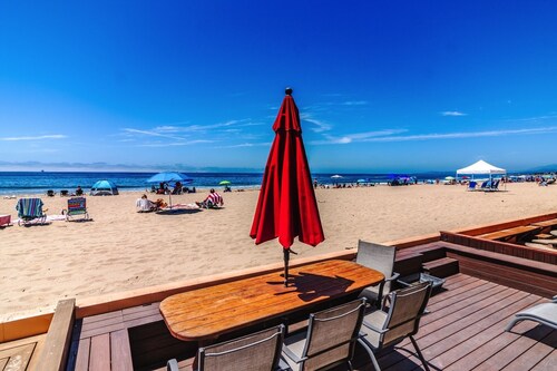 Beachfront 2BR Condo in Sunny Carpinteria