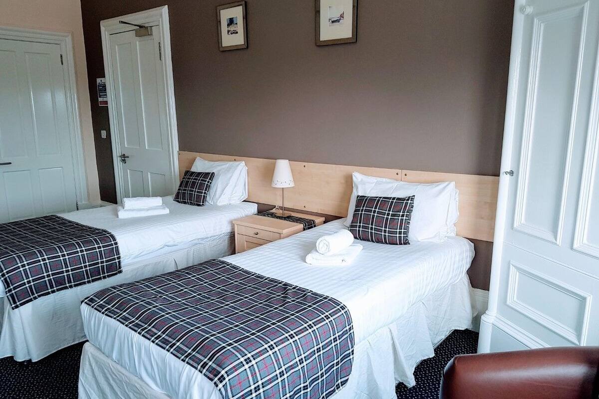 double or twin room | free wifi, bed sheets