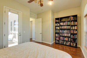 5 bedrooms, desk, iron/ironing board, Internet - Group-Friendly Estrella Gem: Hike, Cheer & Explore (Goodyear)