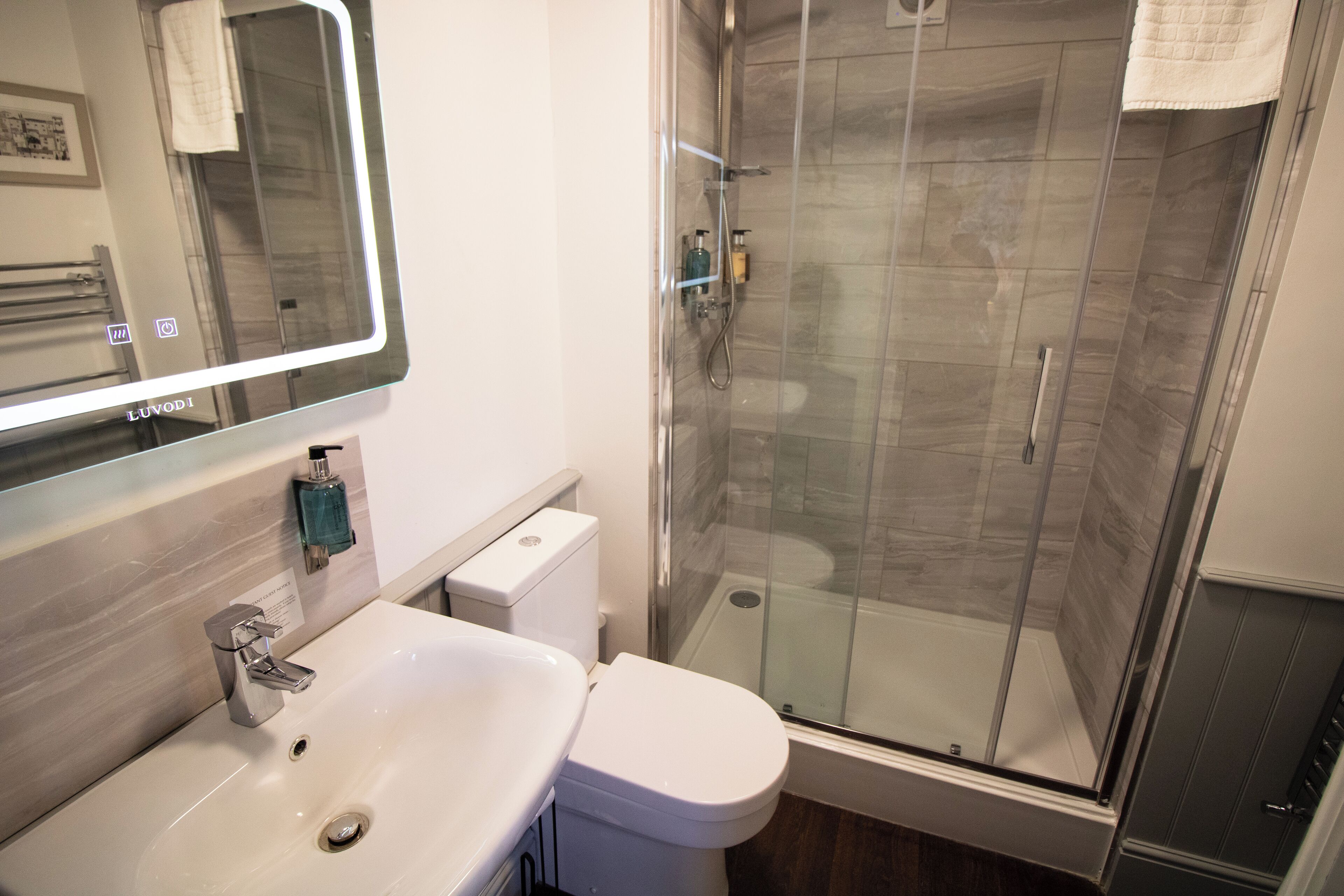 Double Room (Room 1) | Bathroom | Towels