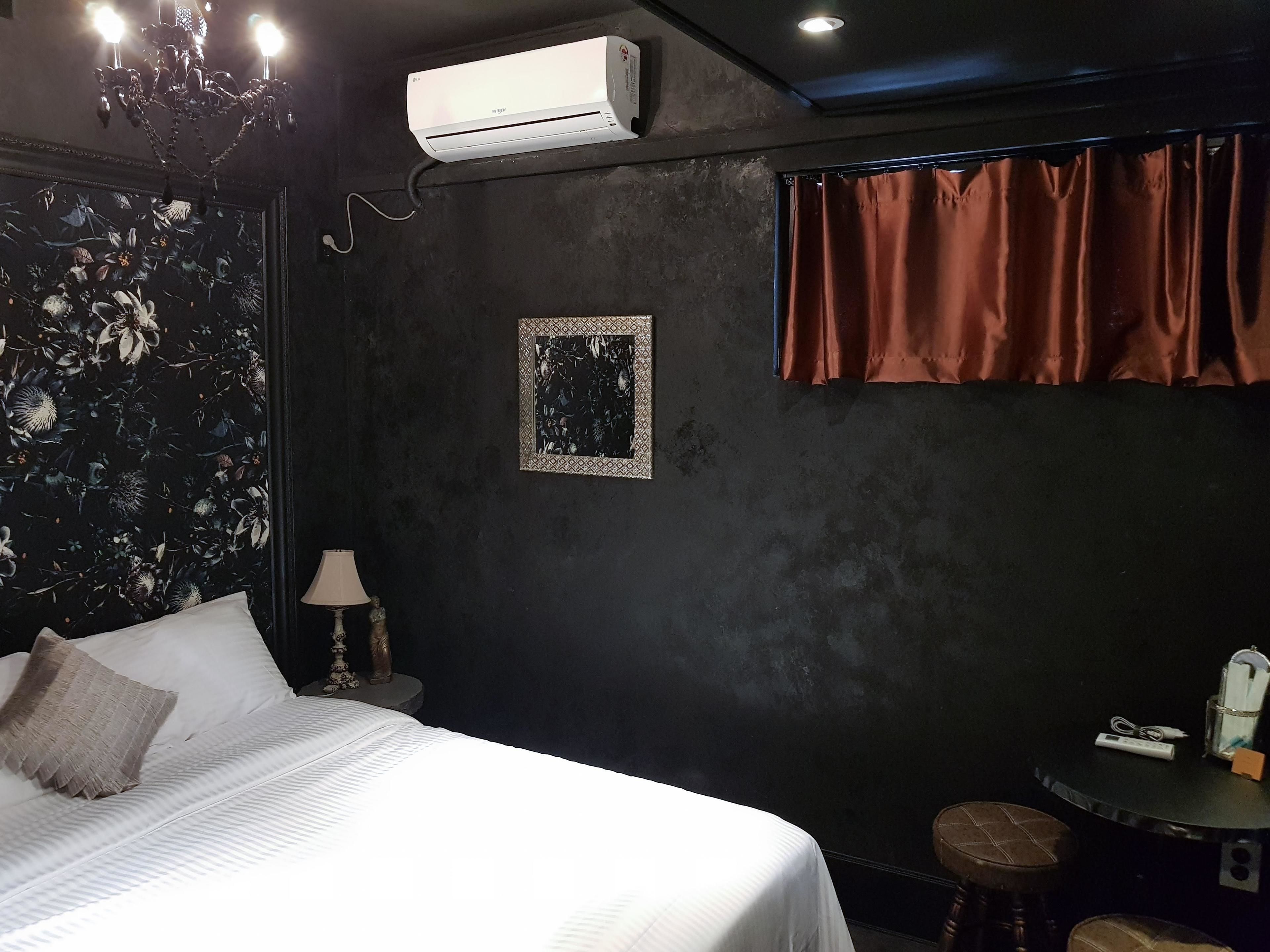 studio | free wifi, bed sheets