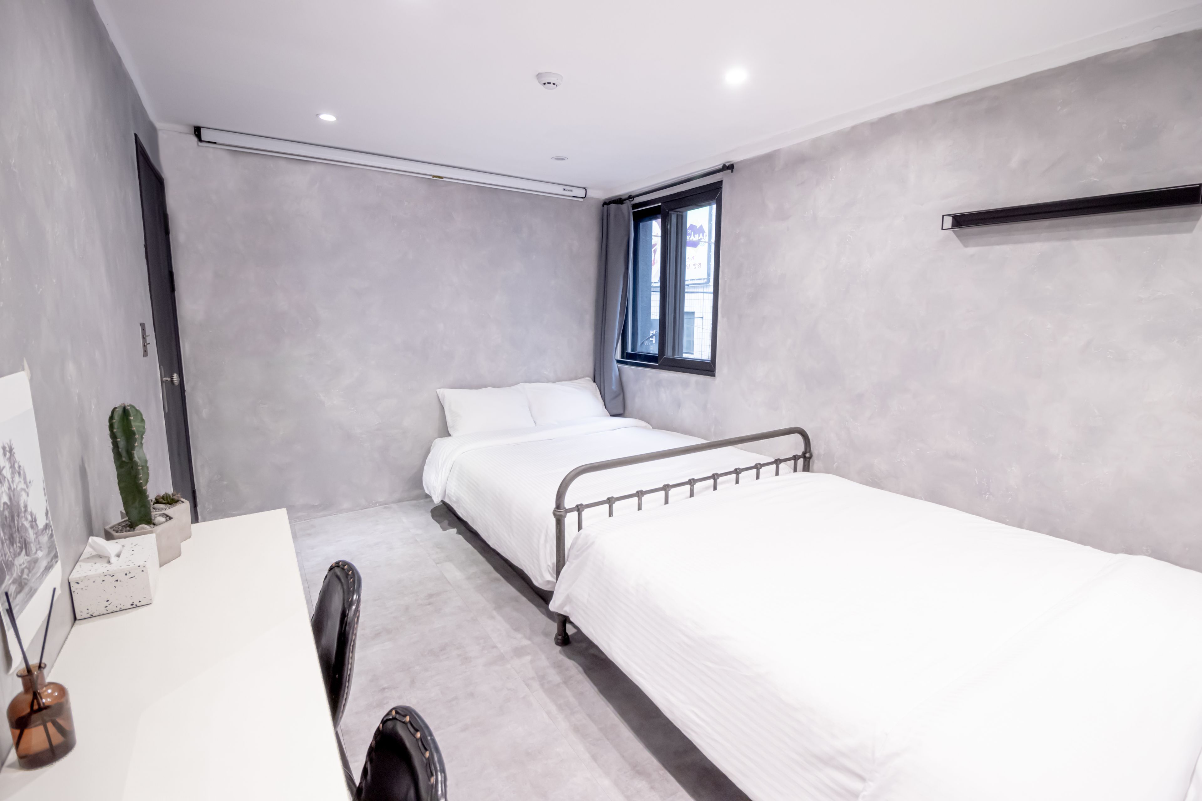 room random assignment (4 person room) | free wifi, bed sheets