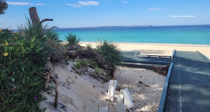 Seachange - Vincentia - Fantastic water views and outdoor entertaining - FREE WIFI, Pet Friendly