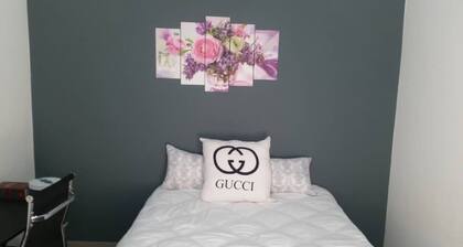 Eden Home: Leitender Angestellter