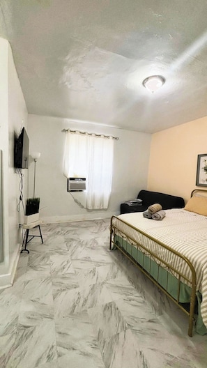 1 chambre, fer et planche Ă repasser, Wi-Fi gratuit
