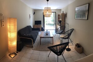 Fernseher, Stereoanlage