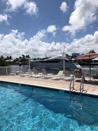 Our Condos are on the Intracoastal and a four minute walk to the beach.  Enjoy !
