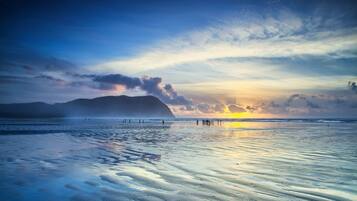 Liegestühle, Strandtücher