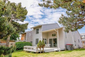 Exterior - Gaea House (Seaside)