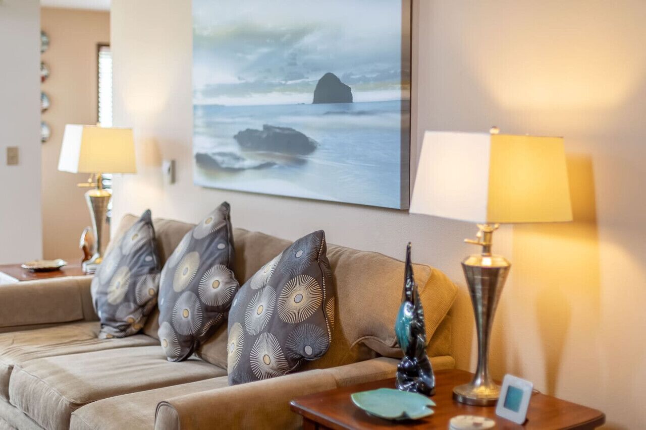 Smart TV, fireplace, video games, DVD player