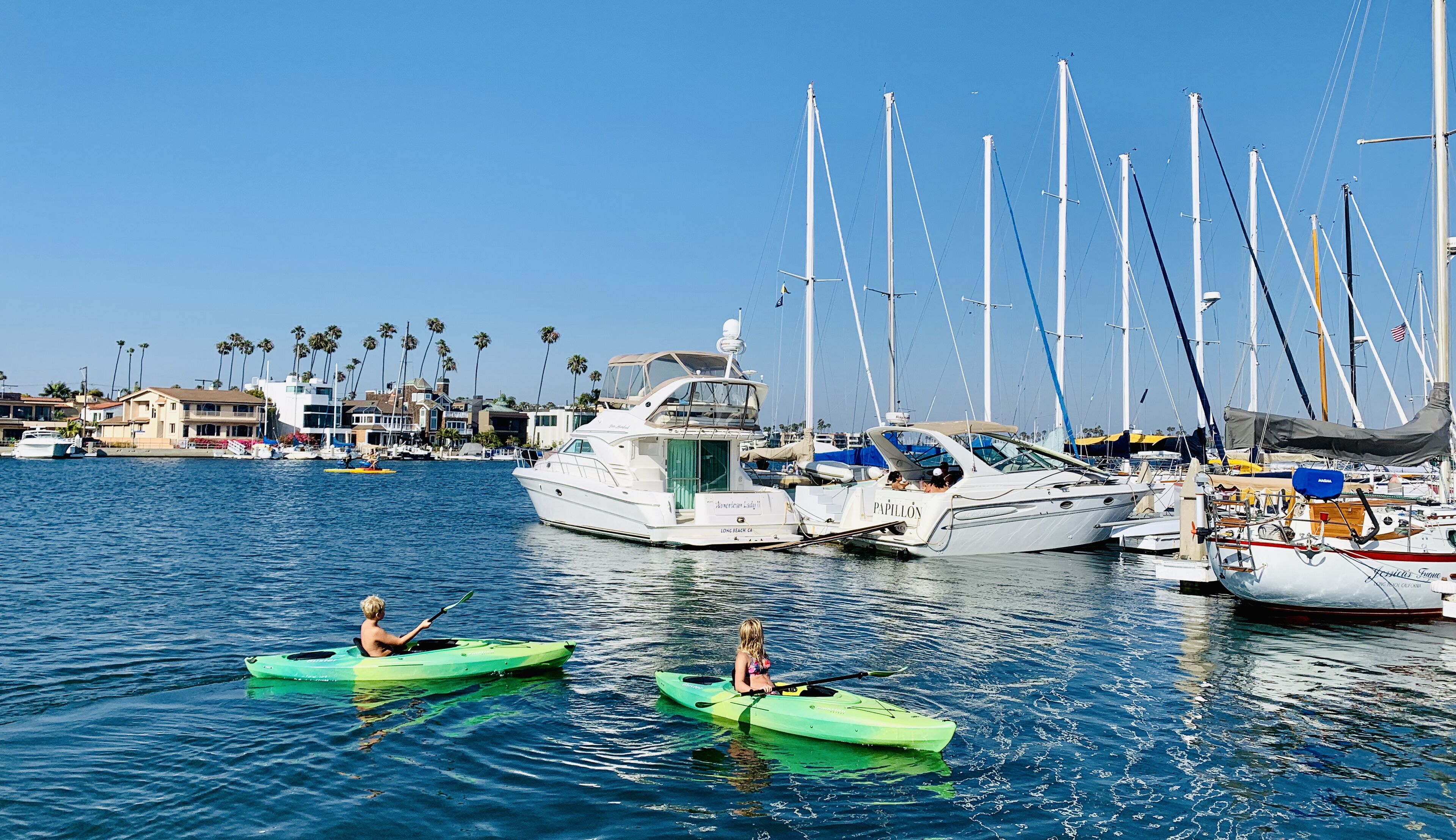 Beach Getaway, 2 Free Kayaks & 2 SUP’s a few steps from the Water and Sand.