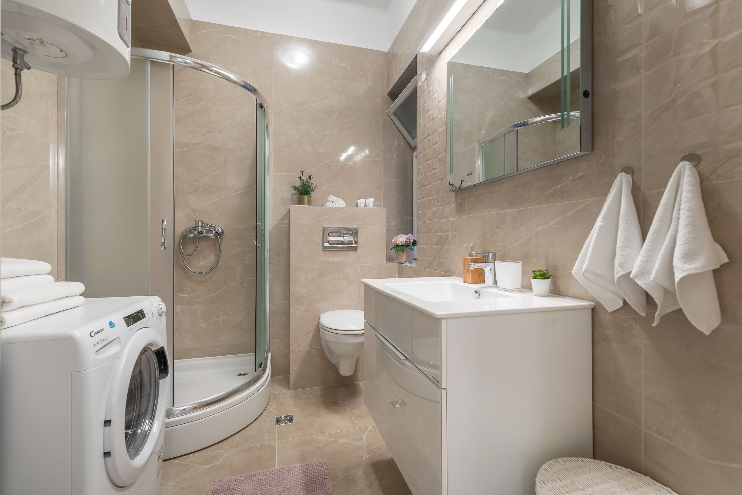 Classic Apartment, Balcony | Bathroom