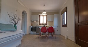 Interior - One-Bedroom Apt with Side Sea View, Ground Floor - Gratsias Luxury Apartments (Stelida)